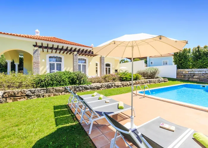 Üdülőközpont Eden &