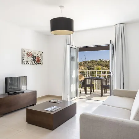 Semesteranläggning (resort) Eden Villas&apartments